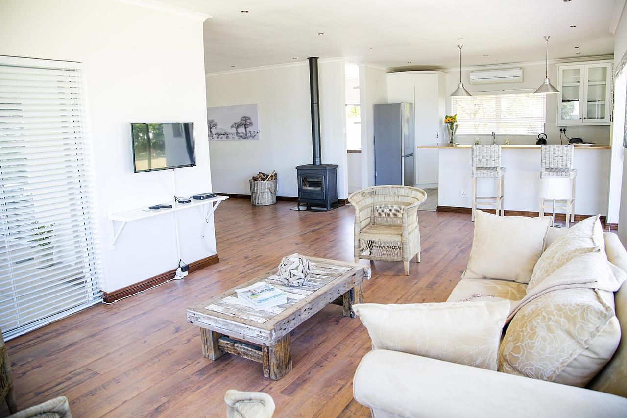 Amazing Beach House In Melkbos! Van Riebeeckstrand Exterior photo